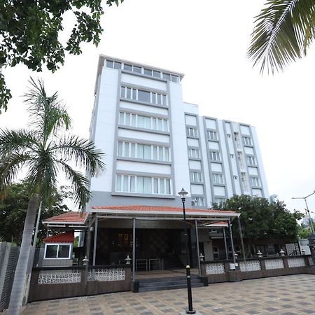 Minas Manor Otel Tiruchirappalli Dış mekan fotoğraf