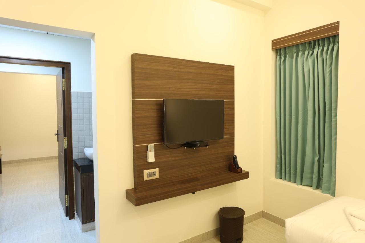 Minas Manor Otel Tiruchirappalli Dış mekan fotoğraf