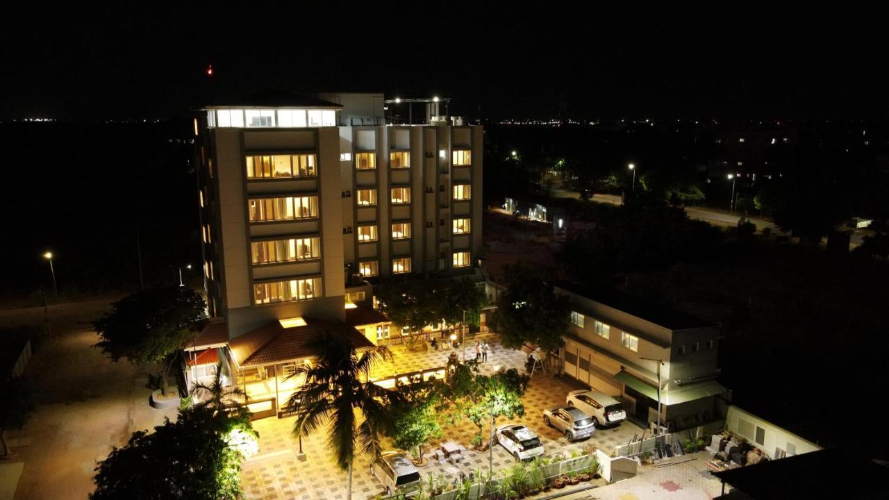 Minas Manor Otel Tiruchirappalli Dış mekan fotoğraf