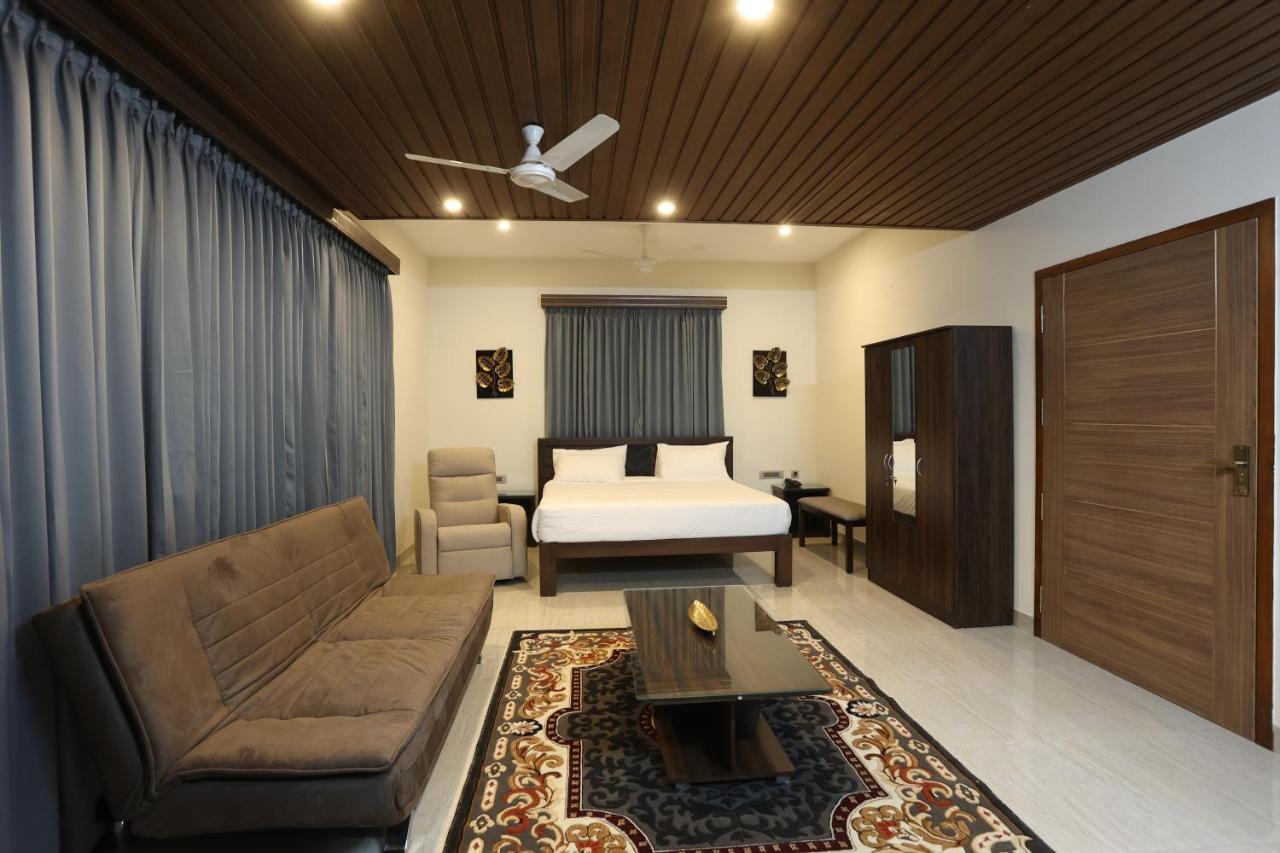 Minas Manor Otel Tiruchirappalli Dış mekan fotoğraf